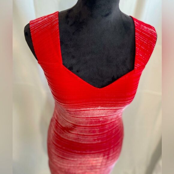 Honey Punch Red Holiday Party Dress w/ Silver Highlights, Stretchy, Size Medium - Picture 4 of 8
